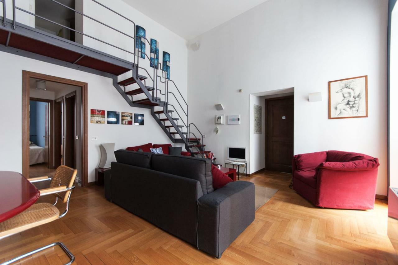 Fancy Blue Duomo Duplex Apartement Milan Exterior photo